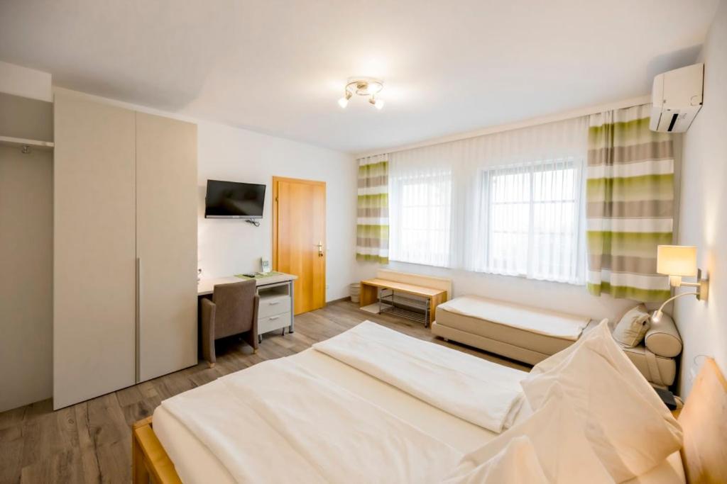 Bed and Breakfast Weingut Gastehaus Palkowitsch Illmitz Exterior foto